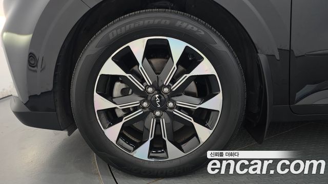 Kia Canival 2023 — photo 5