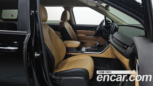 Kia Canival 2023 — photo 10