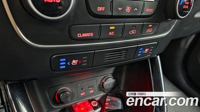 Kia Sorento 2014 — photo 31