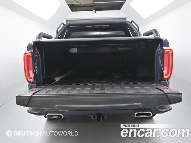 GMC Sierra 2023 — photo 19
