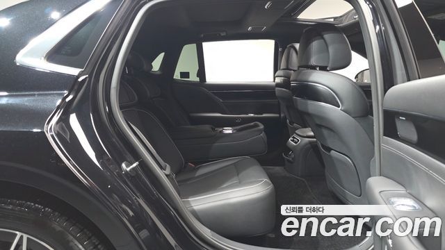 Genesis G90 2022 — photo 17