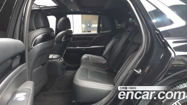 Genesis G90 2022 — photo 18