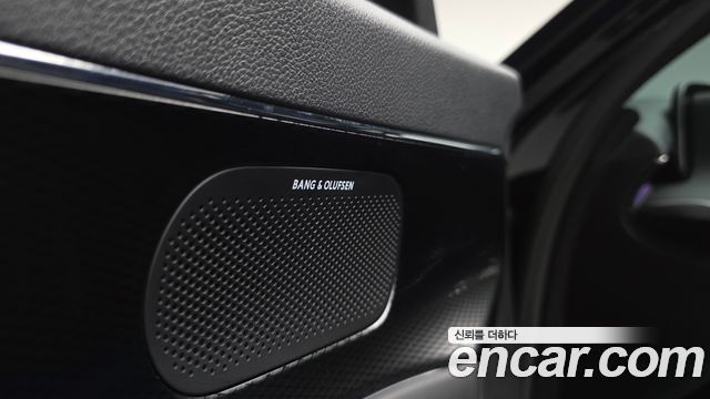 Genesis G90 2022 — photo 24