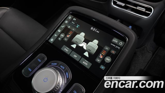 Genesis G90 2022 — photo 25