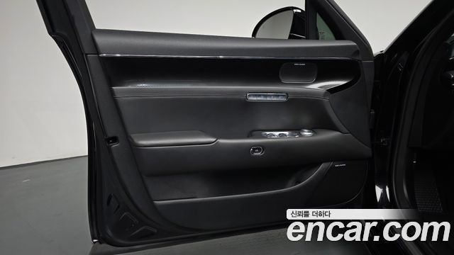 Genesis G90 2022 — photo 14
