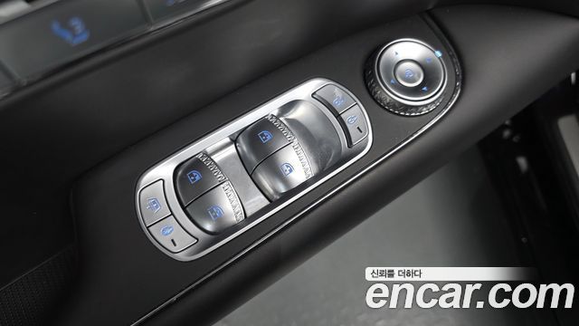 Genesis G90 2022 — photo 36