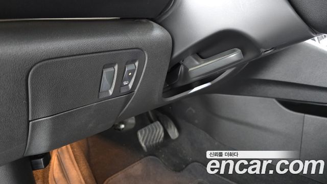 Renault Korea SM6 2019 — photo 25