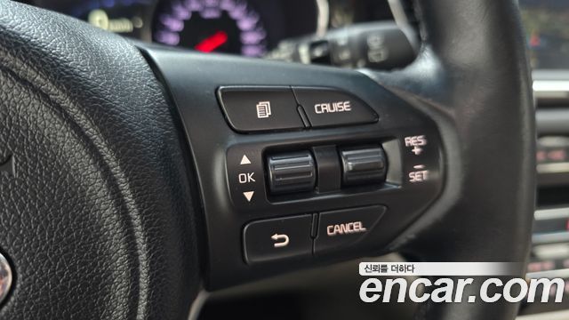 Kia Canival 2016 — photo 22