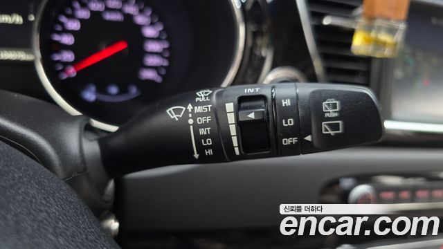 Kia Canival 2016 — photo 23