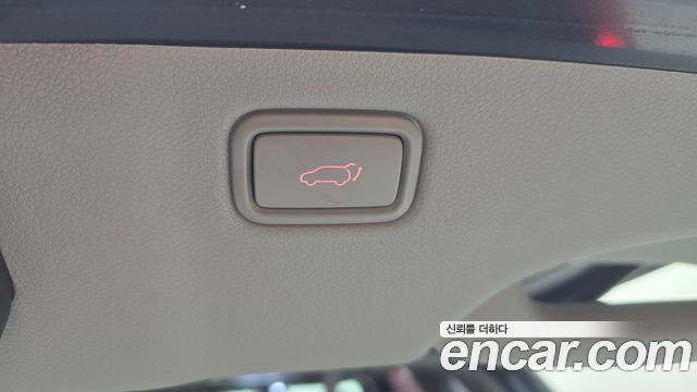 Kia Canival 2016 — photo 32