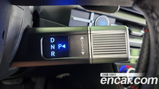 Hyundai Santafe 2025 — photo 12