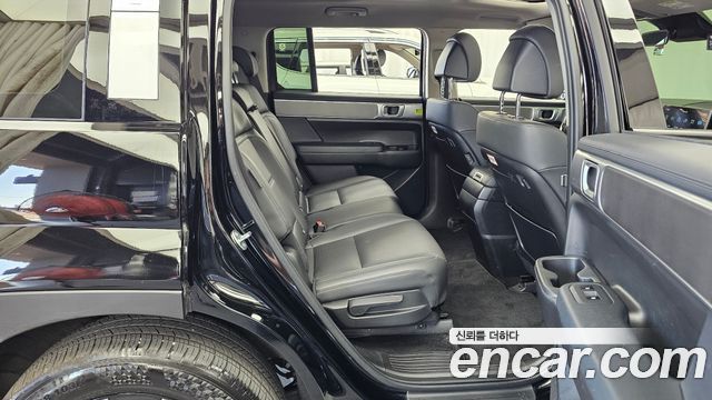 Hyundai Santafe 2025 — photo 17