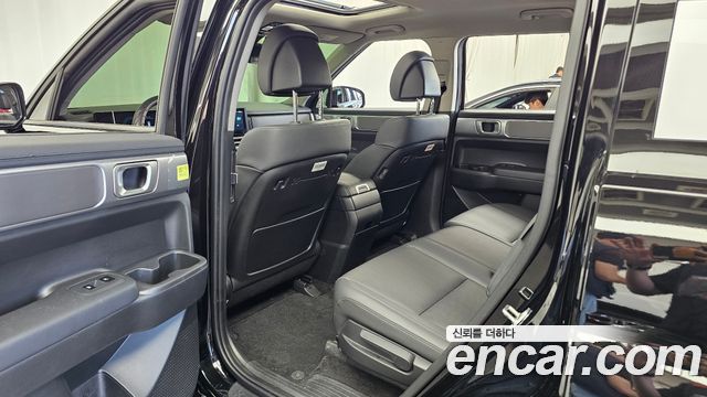 Hyundai Santafe 2025 — photo 18