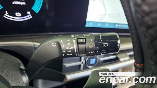 Hyundai Santafe 2025 — photo 28