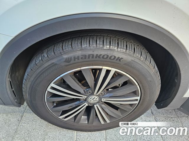Volkswagen Tiguan 2020 — photo 5