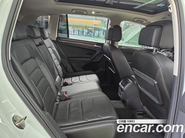 Volkswagen Tiguan 2020 — photo 11