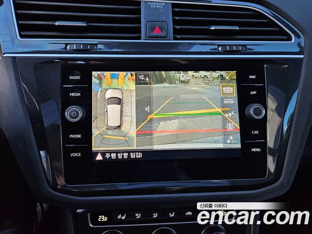 Volkswagen Tiguan 2020 — photo 15