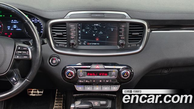 Kia Sorento 2020 — photo 21