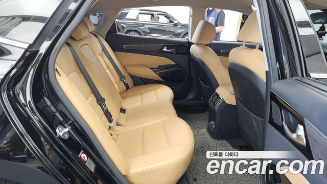 Kia K7 2021 — photo 18