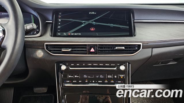 Kia K7 2021 — photo 21