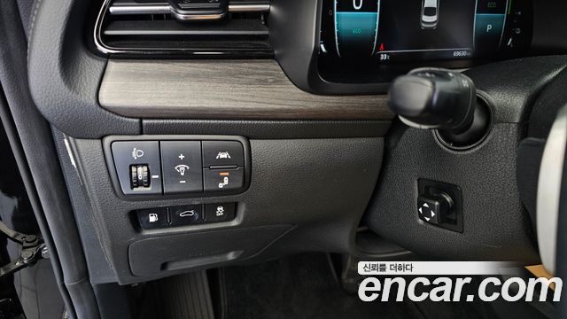 Kia K7 2021 — photo 27
