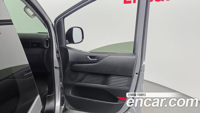 Hyundai Staria 2023 — photo 15