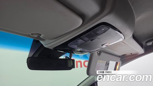 Hyundai Staria 2023 — photo 28