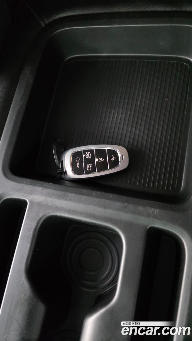 Hyundai Staria 2023 — photo 31