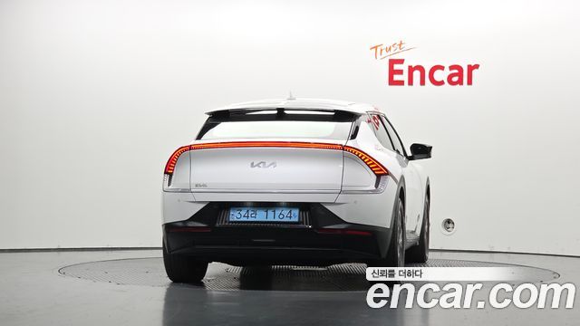 Kia EV6 2023 — photo 4