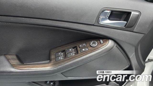 Kia K5 2014 — photo 24