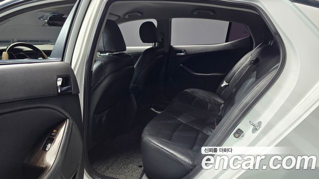 Kia K5 2014 — photo 16