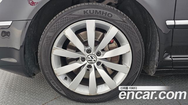 Volkswagen Phaeton 2013 — photo 5