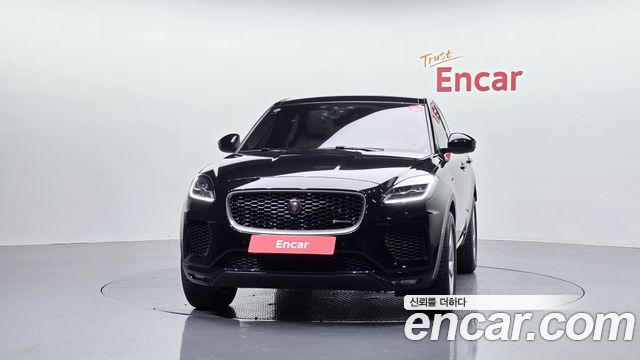 Jaguar E-PACE 2018 — photo 3