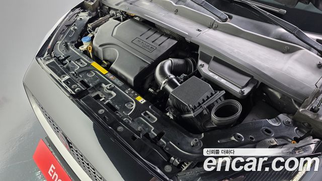 Jaguar E-PACE 2018 — photo 6
