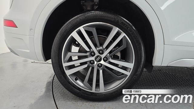 Audi Q5 2021 — photo 5
