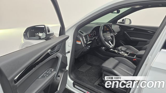 Audi Q5 2021 — photo 13