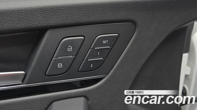 Audi Q5 2021 — photo 30
