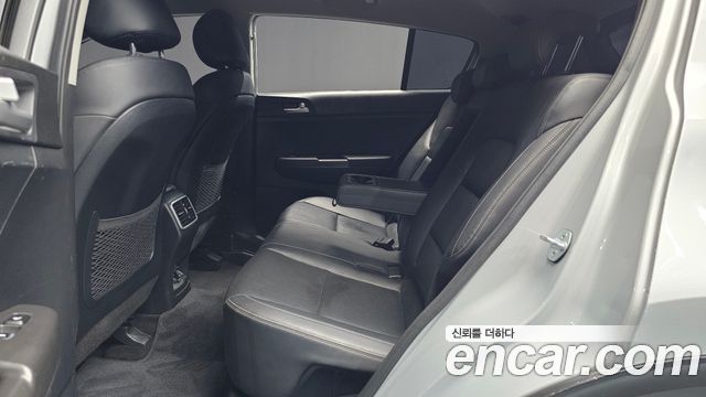 Kia Sportage 2019 — photo 16
