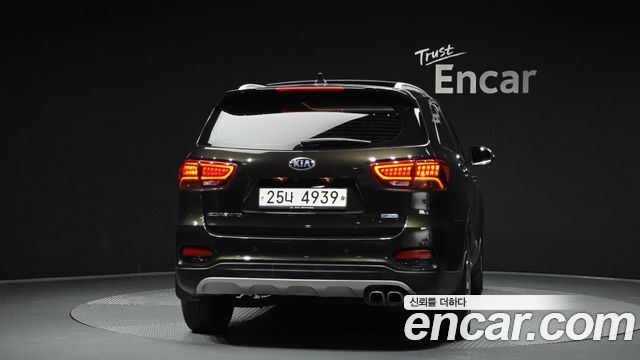 Kia Sorento 2018 — photo 4
