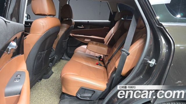 Kia Sorento 2018 — photo 20