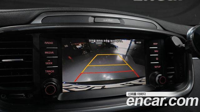 Kia Sorento 2018 — photo 22