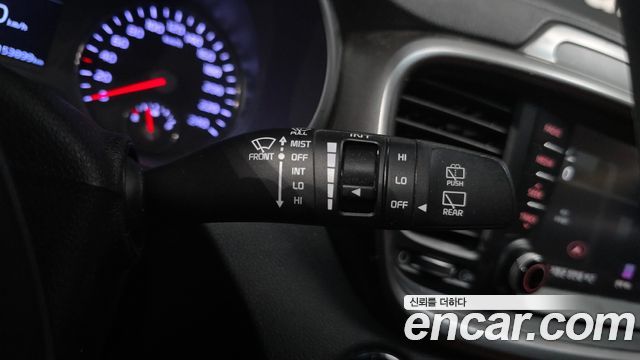 Kia Sorento 2018 — photo 28