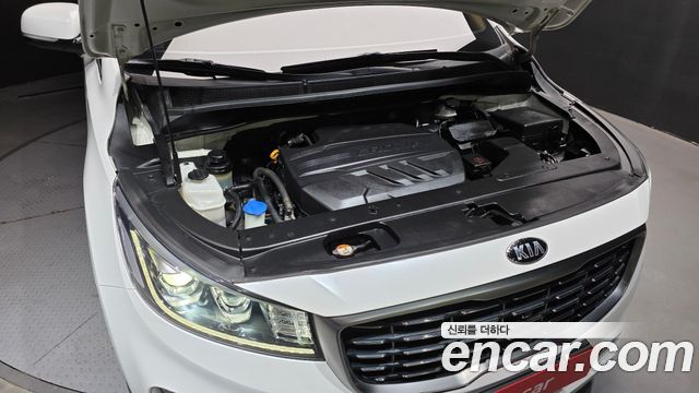 Kia Canival 2019 — photo 6