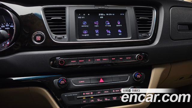 Kia Canival 2019 — photo 20