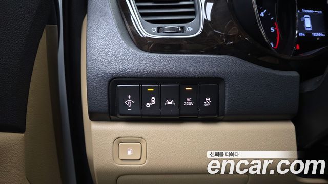 Kia Canival 2019 — photo 23