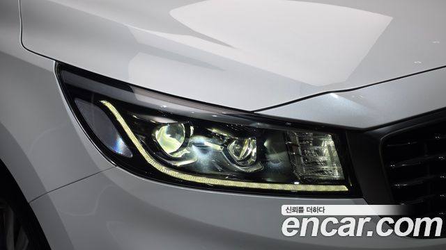 Kia Canival 2019 — photo 8