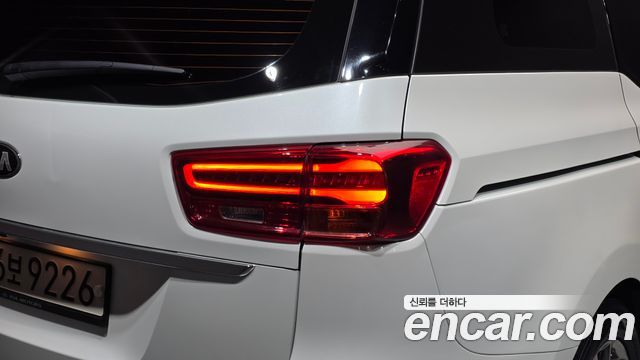 Kia Canival 2019 — photo 9