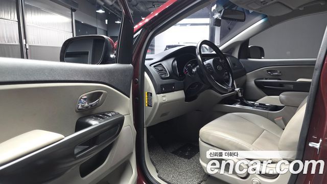 Kia Canival 2020 — photo 13