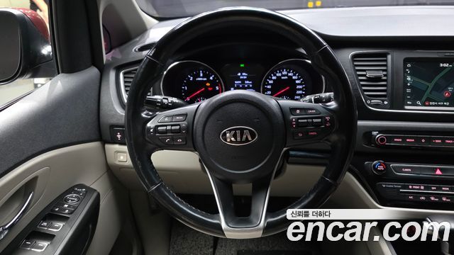 Kia Canival 2020 — photo 20