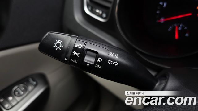 Kia Canival 2020 — photo 24